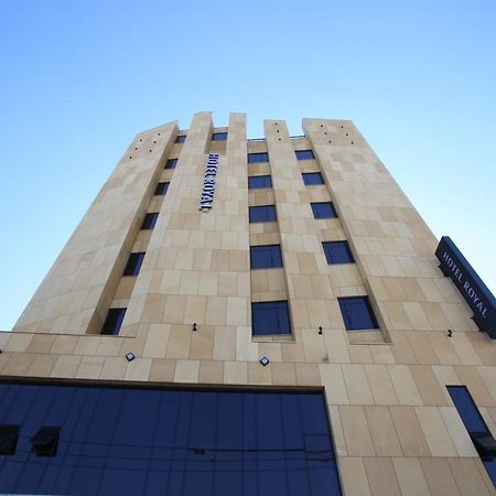 Royal Hotel Jeongeup Экстерьер фото