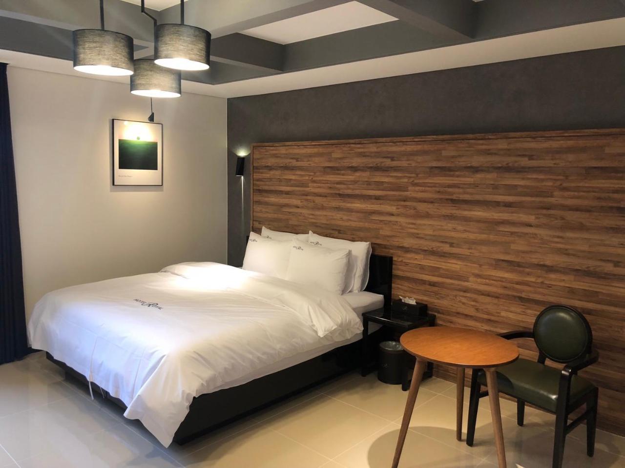 Royal Hotel Jeongeup Экстерьер фото